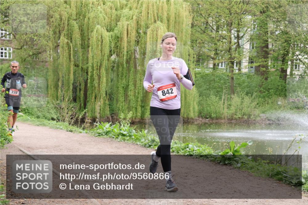 19.04.2026 - Hammer Lauf Lena Gebhardt http://msf.ph/oto/9560866 19.04.2026 12:45:01 Laufen 779, 16, 842 meine-sportfotos.de