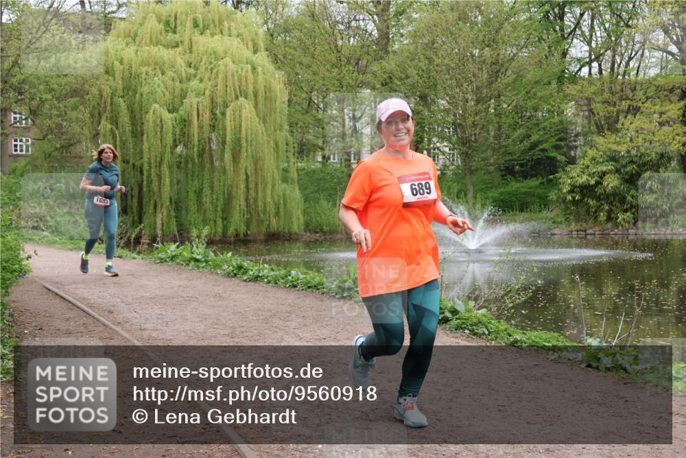 19.04.2026 - Hammer Lauf Lena Gebhardt http://msf.ph/oto/9560918 19.04.2026 12:45:52 Laufen 1683, 16, 689 meine-sportfotos.de