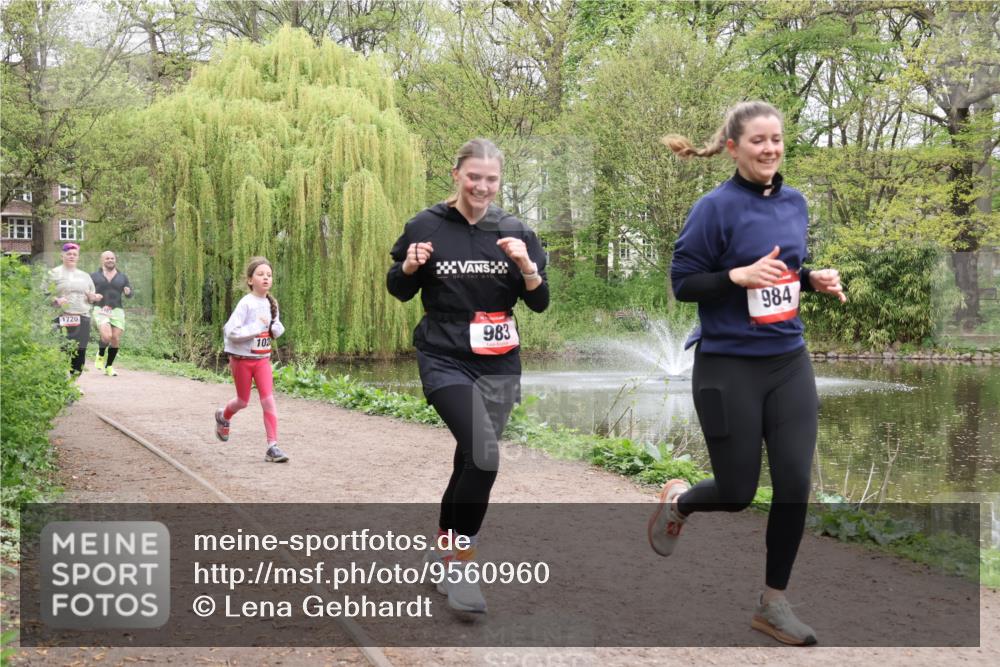 19.04.2026 - Hammer Lauf Lena Gebhardt http://msf.ph/oto/9560960 19.04.2026 12:46:24 Laufen 1720, 10, 984, 983 meine-sportfotos.de