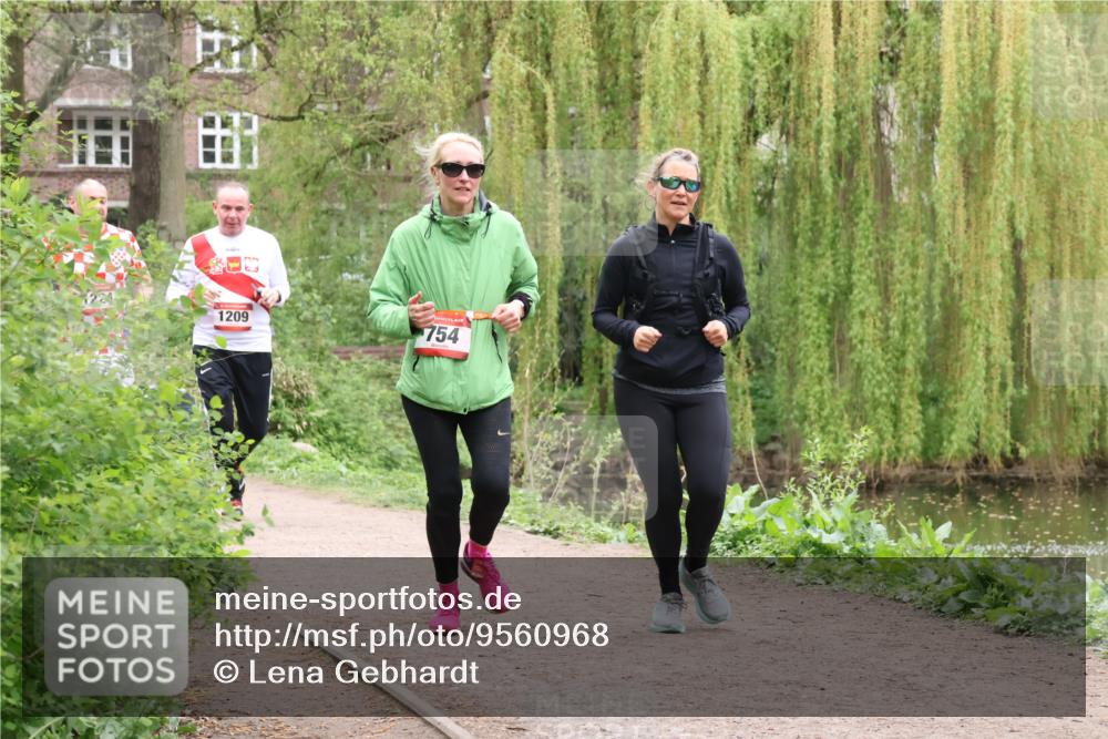 19.04.2026 - Hammer Lauf Lena Gebhardt http://msf.ph/oto/9560968 19.04.2026 12:46:33 Laufen 1284, 1209, 754 meine-sportfotos.de