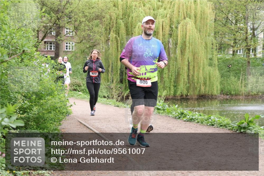 19.04.2026 - Hammer Lauf Lena Gebhardt http://msf.ph/oto/9561007 19.04.2026 12:47:01 Laufen 923, 800 meine-sportfotos.de