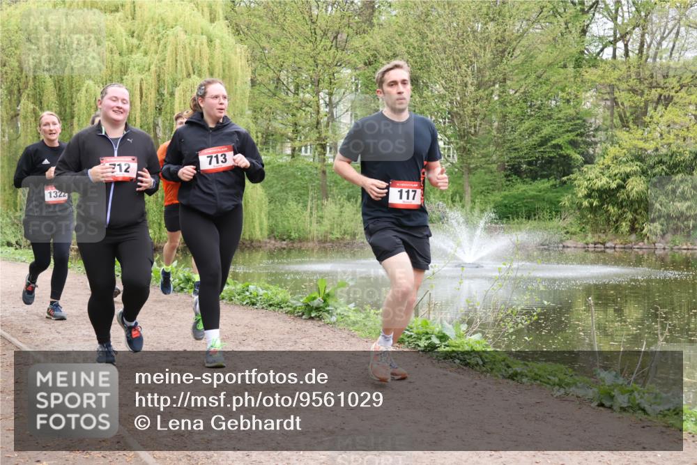 19.04.2026 - Hammer Lauf Lena Gebhardt http://msf.ph/oto/9561029 19.04.2026 12:47:20 Laufen 1322, 12, 713, 16, 117 meine-sportfotos.de