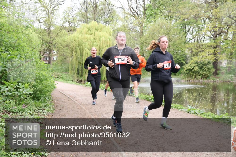 19.04.2026 - Hammer Lauf Lena Gebhardt http://msf.ph/oto/9561032 19.04.2026 12:47:21 Laufen 1322, 712, 713 meine-sportfotos.de