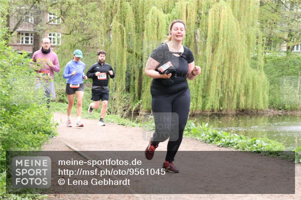 19.04.2026 - Hammer Lauf Lena Gebhardt http://msf.ph/oto/9561045 19.04.2026 12:47:38 Laufen 950, 949, 1927 meine-sportfotos.de