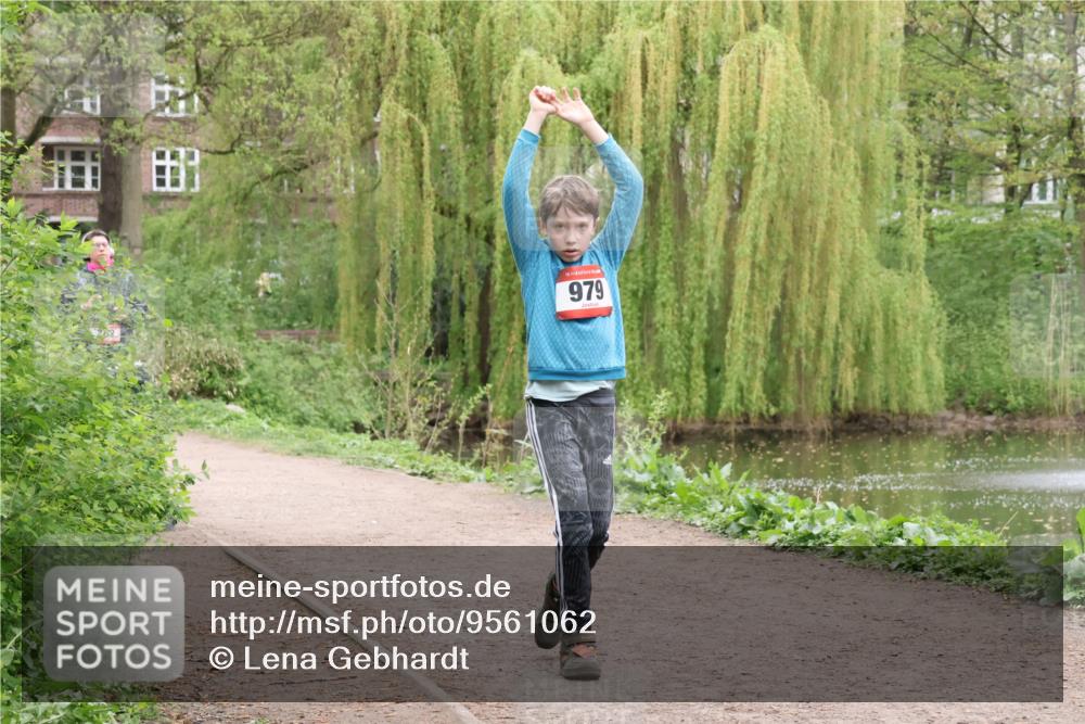 19.04.2026 - Hammer Lauf Lena Gebhardt http://msf.ph/oto/9561062 19.04.2026 12:47:52 Laufen 16, 979 meine-sportfotos.de