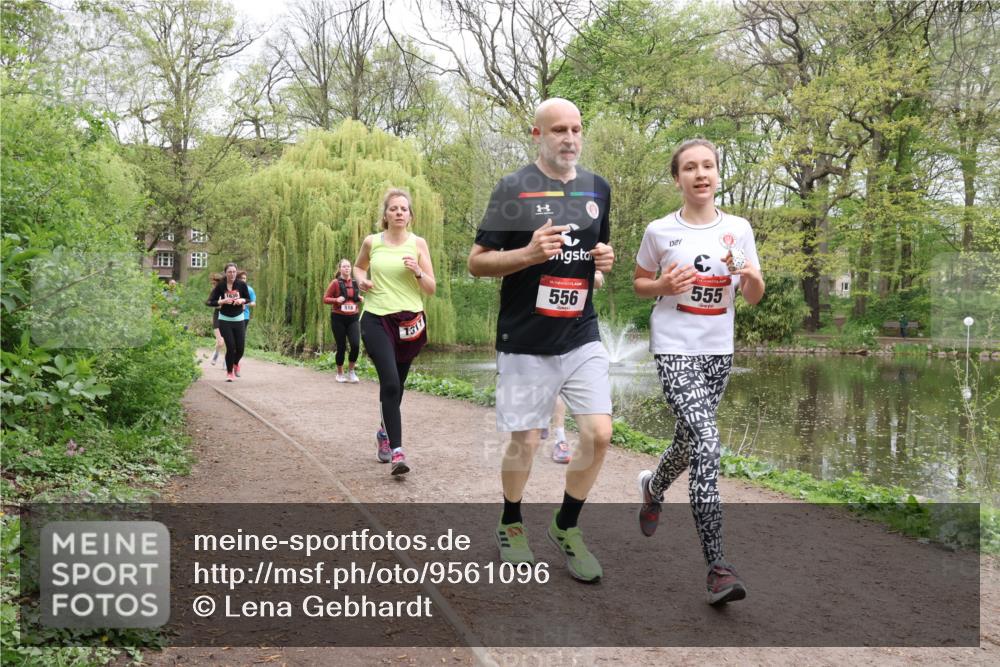 19.04.2026 - Hammer Lauf Lena Gebhardt http://msf.ph/oto/9561096 19.04.2026 12:48:32 Laufen 518, 1517, 16, 556, 555 meine-sportfotos.de