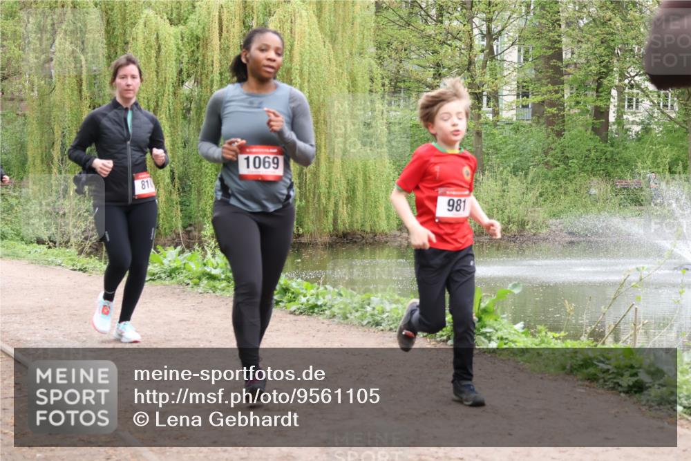 19.04.2026 - Hammer Lauf Lena Gebhardt http://msf.ph/oto/9561105 19.04.2026 12:48:37 Laufen 1069, 810, 981 meine-sportfotos.de