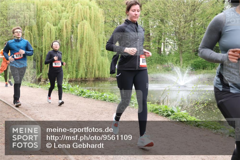 19.04.2026 - Hammer Lauf Lena Gebhardt http://msf.ph/oto/9561109 19.04.2026 12:48:39 Laufen 972, 81, 973 meine-sportfotos.de
