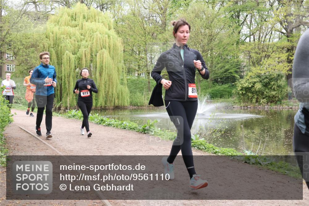 19.04.2026 - Hammer Lauf Lena Gebhardt http://msf.ph/oto/9561110 19.04.2026 12:48:40 Laufen 1571, 1574, 973, 16, 810 meine-sportfotos.de