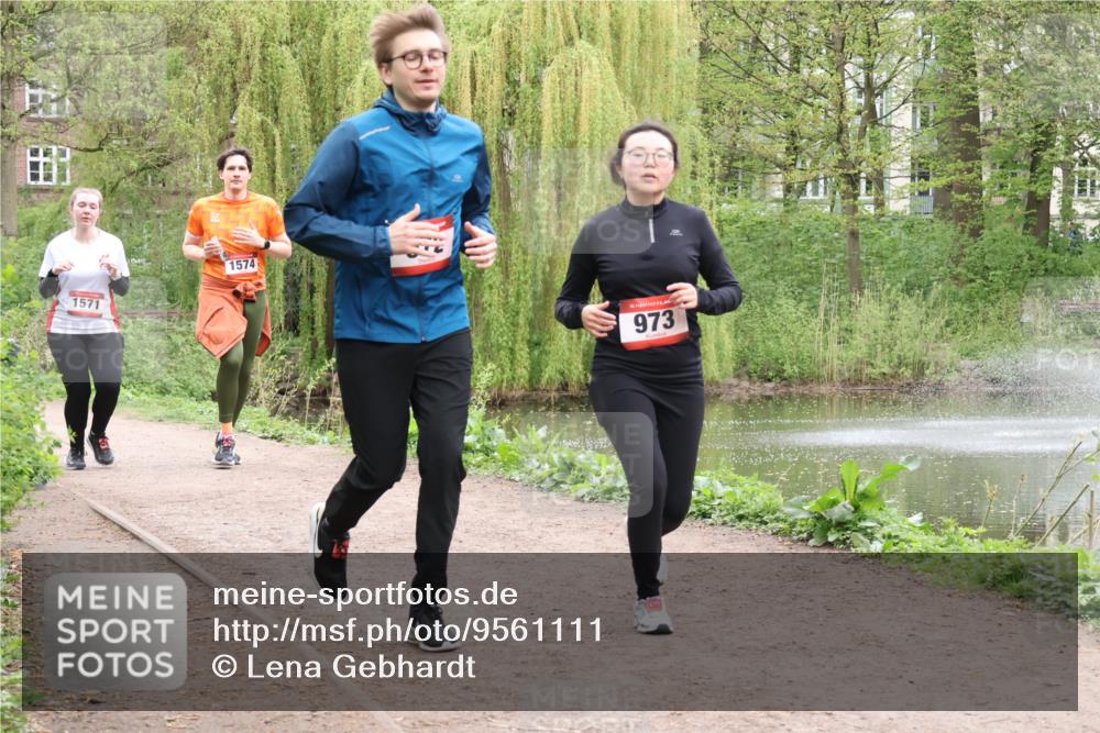 19.04.2026 - Hammer Lauf Lena Gebhardt http://msf.ph/oto/9561111 19.04.2026 12:48:41 Laufen 1571, 1574, 16, 973 meine-sportfotos.de