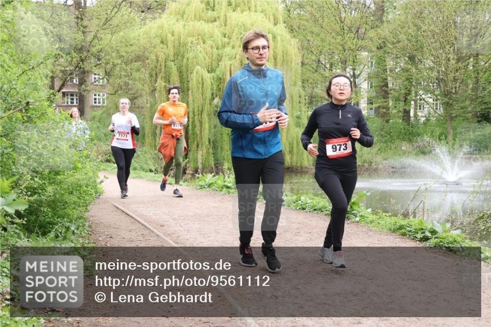19.04.2026 - Hammer Lauf Lena Gebhardt http://msf.ph/oto/9561112 19.04.2026 12:48:41 Laufen 1571, 1574, 973 meine-sportfotos.de