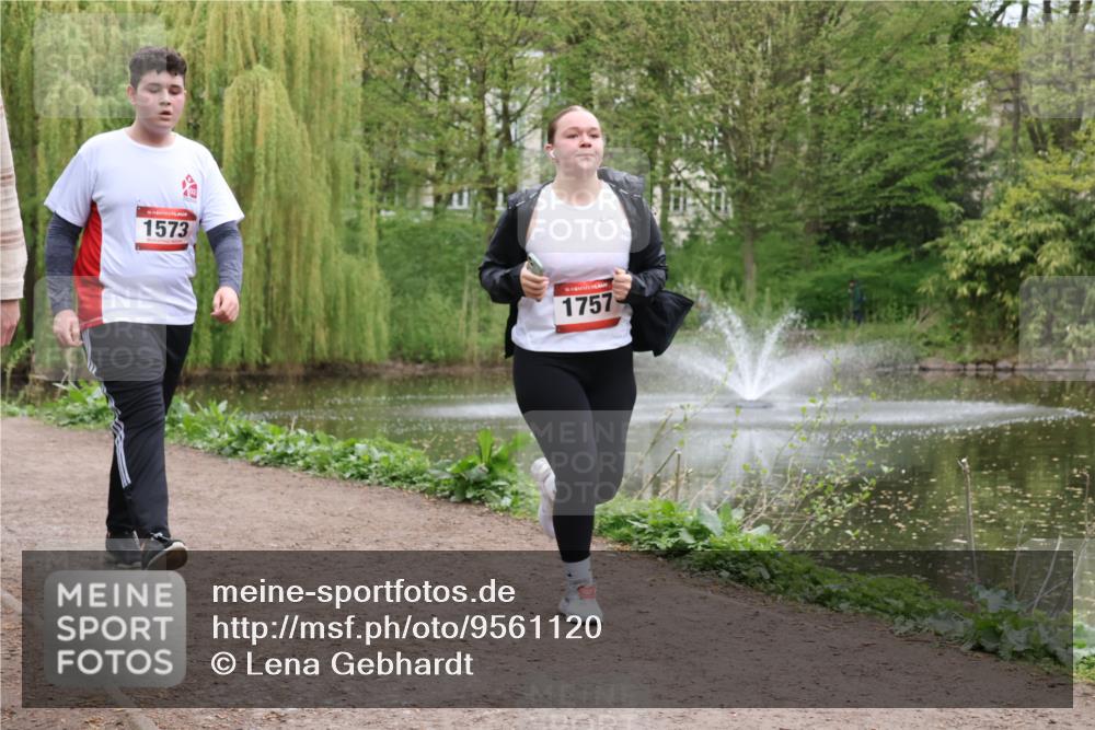 19.04.2026 - Hammer Lauf Lena Gebhardt http://msf.ph/oto/9561120 19.04.2026 12:48:50 Laufen 1573, 1757 meine-sportfotos.de