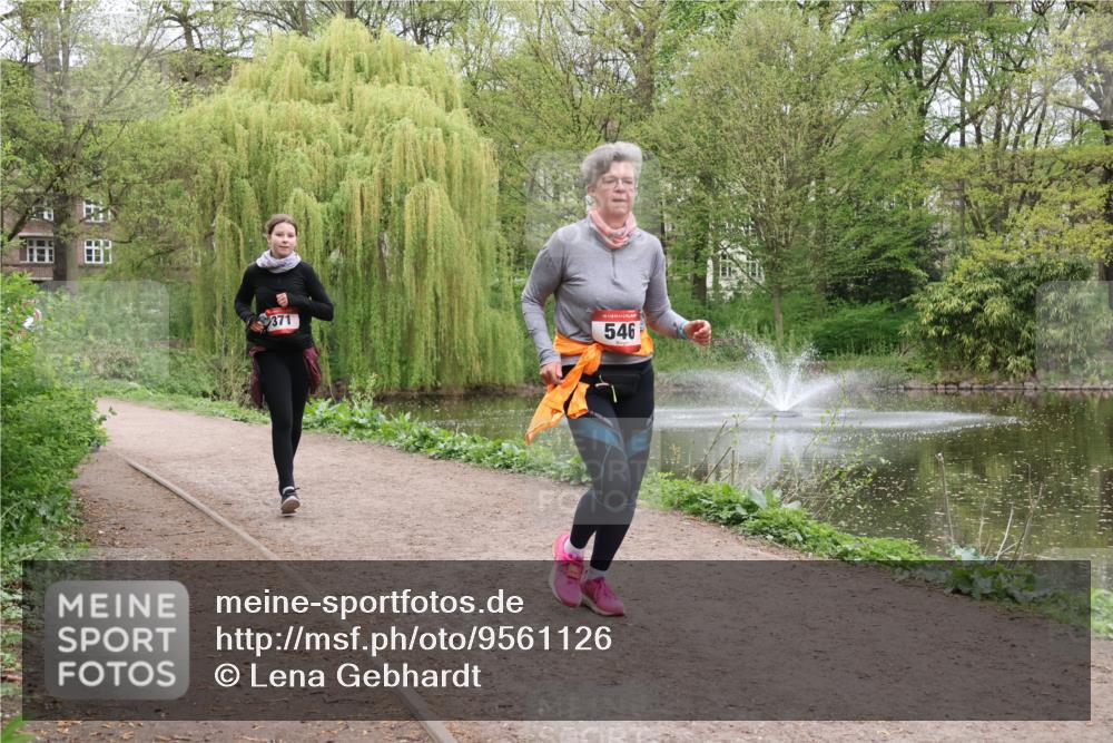 19.04.2026 - Hammer Lauf Lena Gebhardt http://msf.ph/oto/9561126 19.04.2026 12:48:57 Laufen 371, 546 meine-sportfotos.de