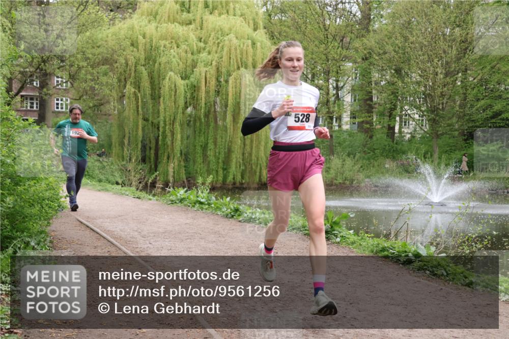 19.04.2026 - Hammer Lauf Lena Gebhardt http://msf.ph/oto/9561256 19.04.2026 12:51:34 Laufen 192, 528, 203 meine-sportfotos.de