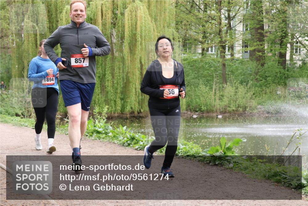 19.04.2026 - Hammer Lauf Lena Gebhardt http://msf.ph/oto/9561274 19.04.2026 12:52:18 Laufen 894, 16, 857, 16, 56 meine-sportfotos.de