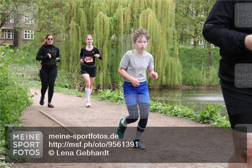 19.04.2026 - Hammer Lauf Lena Gebhardt http://msf.ph/oto/9561391 19.04.2026 12:56:24 Laufen 912 meine-sportfotos.de