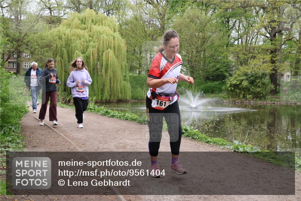 19.04.2026 - Hammer Lauf Lena Gebhardt http://msf.ph/oto/9561404 19.04.2026 12:56:39 Laufen 387, 1013, 1847, 161 meine-sportfotos.de