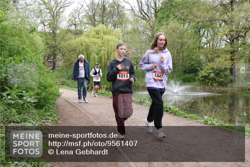 19.04.2026 - Hammer Lauf Lena Gebhardt http://msf.ph/oto/9561407 19.04.2026 12:56:41 Laufen 387, 412, 1013, 1847 meine-sportfotos.de