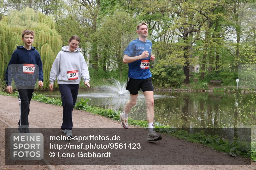 19.04.2026 - Hammer Lauf Lena Gebhardt http://msf.ph/oto/9561423 19.04.2026 12:57:00 Laufen 16, 280, 1231, 281 meine-sportfotos.de