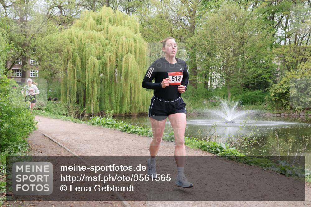 19.04.2026 - Hammer Lauf Lena Gebhardt http://msf.ph/oto/9561565 19.04.2026 13:05:56 Laufen 513, 514 meine-sportfotos.de