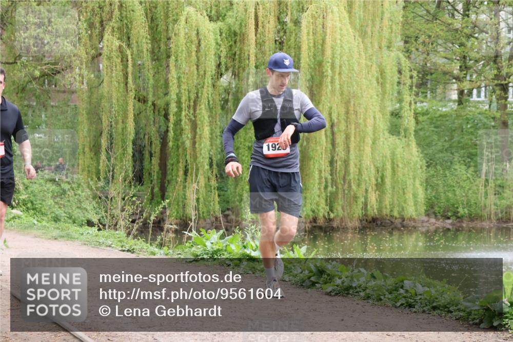 19.04.2026 - Hammer Lauf Lena Gebhardt http://msf.ph/oto/9561604 19.04.2026 13:08:03 Laufen 1920 meine-sportfotos.de