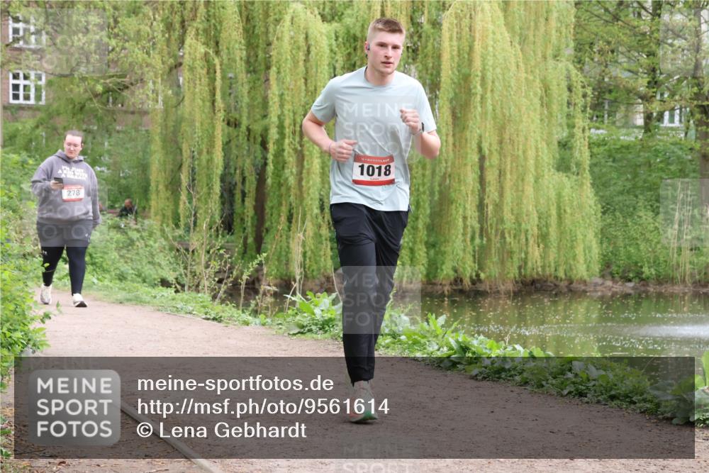 19.04.2026 - Hammer Lauf Lena Gebhardt http://msf.ph/oto/9561614 19.04.2026 13:08:32 Laufen 278, 16, 1018 meine-sportfotos.de
