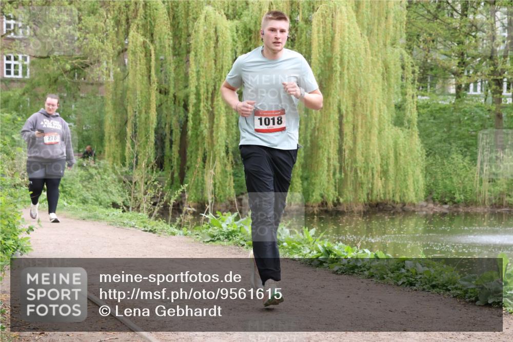 19.04.2026 - Hammer Lauf Lena Gebhardt http://msf.ph/oto/9561615 19.04.2026 13:08:32 Laufen 278, 16, 1018 meine-sportfotos.de