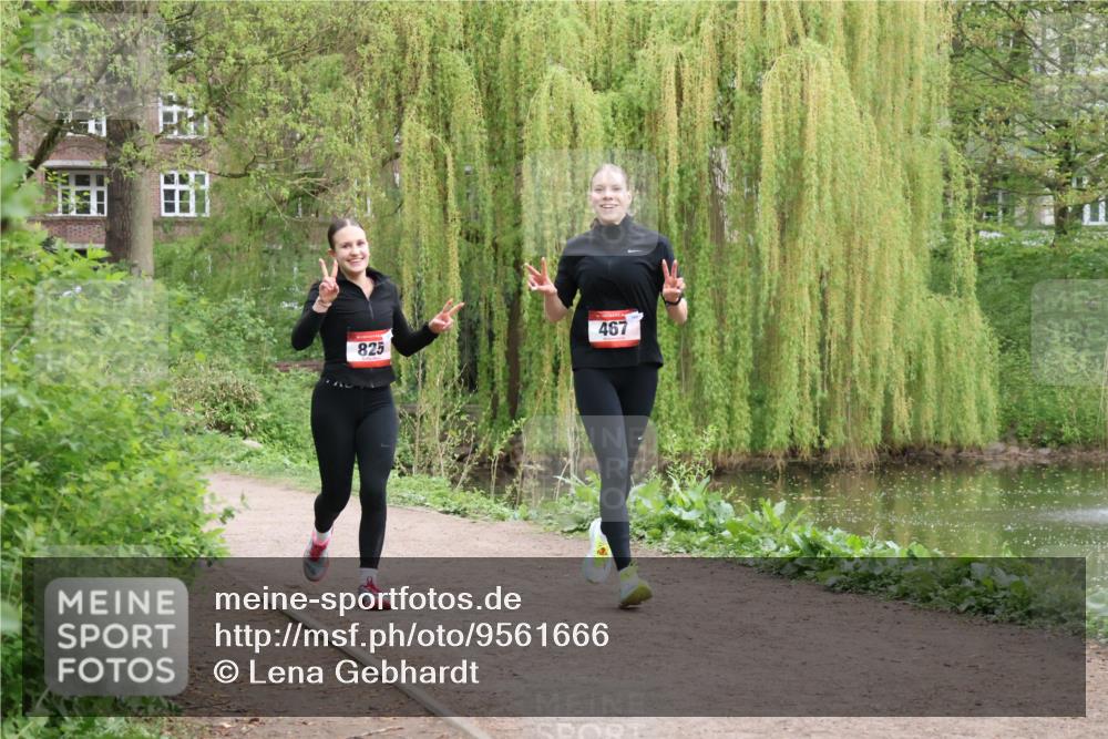 19.04.2026 - Hammer Lauf Lena Gebhardt http://msf.ph/oto/9561666 19.04.2026 13:16:17 Laufen 825, 467 meine-sportfotos.de