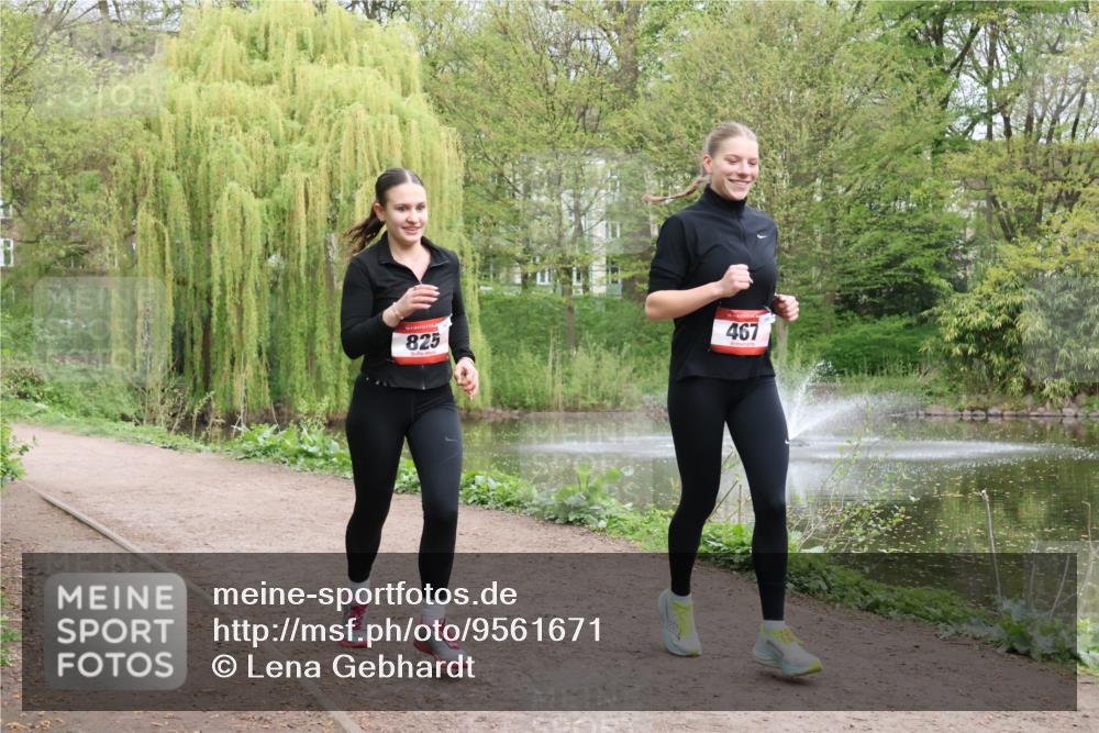 19.04.2026 - Hammer Lauf Lena Gebhardt http://msf.ph/oto/9561671 19.04.2026 13:16:20 Laufen 16, 825, 467 meine-sportfotos.de