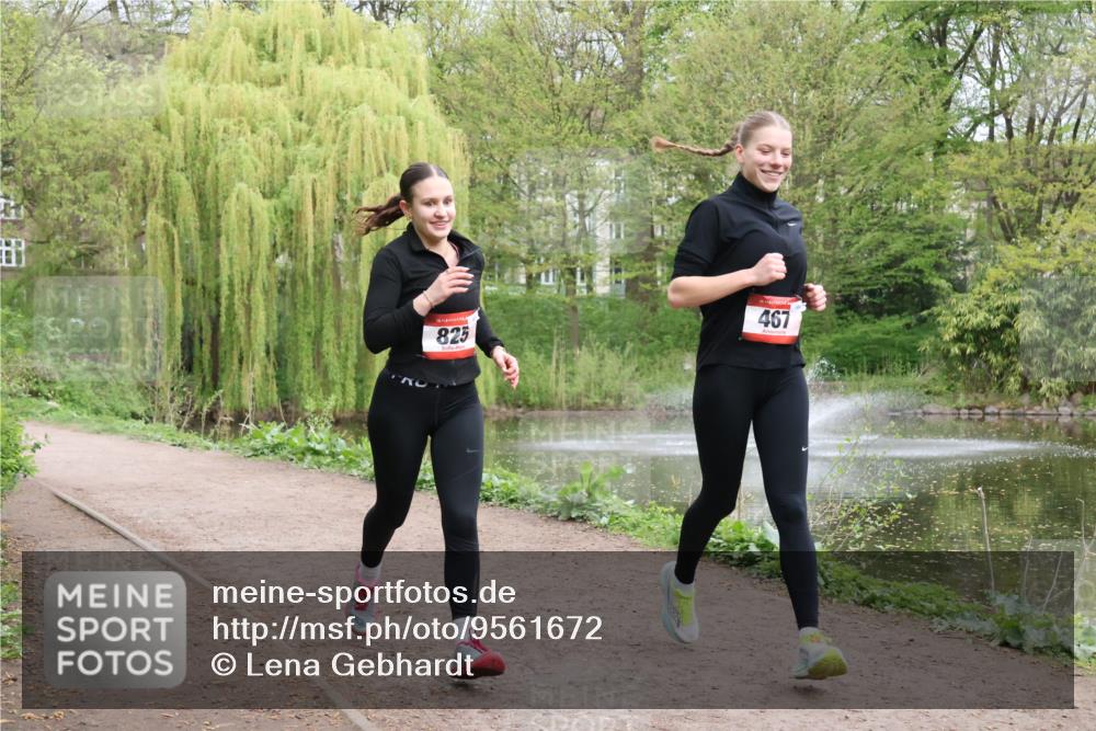 19.04.2026 - Hammer Lauf Lena Gebhardt http://msf.ph/oto/9561672 19.04.2026 13:16:20 Laufen 16, 825, 467 meine-sportfotos.de