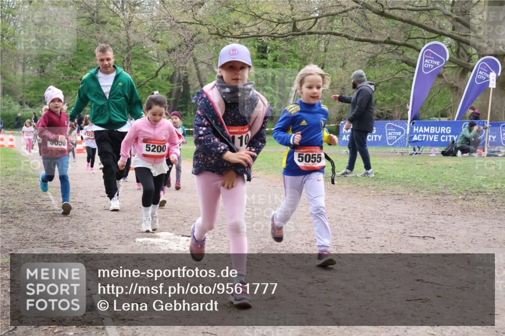 19.04.2026 - Hammer Lauf Lena Gebhardt http://msf.ph/oto/9561777 19.04.2026 09:01:18 Laufen 45234, 5200, 10, 16, 5055 meine-sportfotos.de