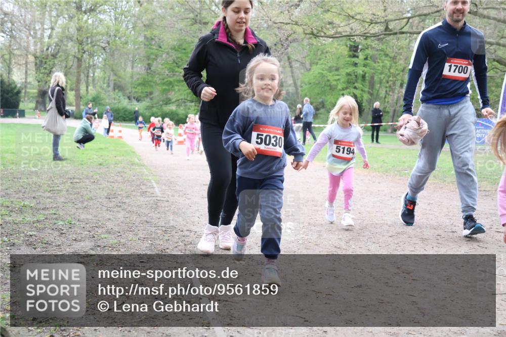19.04.2026 - Hammer Lauf Lena Gebhardt http://msf.ph/oto/9561859 19.04.2026 09:01:40 Laufen 16, 5030, 5194, 1700 meine-sportfotos.de