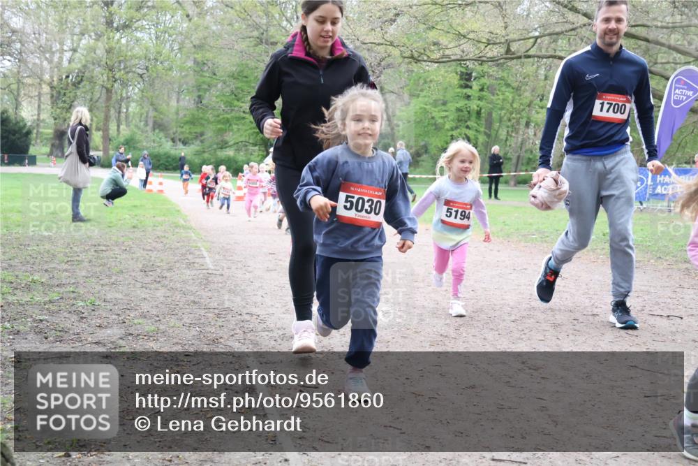 19.04.2026 - Hammer Lauf Lena Gebhardt http://msf.ph/oto/9561860 19.04.2026 09:01:40 Laufen 5088, 16, 5030, 5194, 1700 meine-sportfotos.de