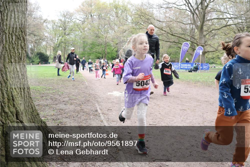 19.04.2026 - Hammer Lauf Lena Gebhardt http://msf.ph/oto/9561897 19.04.2026 09:01:56 Laufen 5048, 5042, 5061, 16, 52 meine-sportfotos.de
