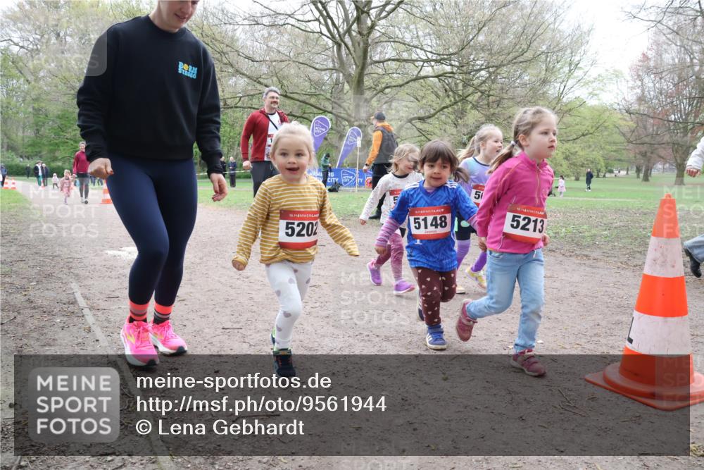 19.04.2026 - Hammer Lauf Lena Gebhardt http://msf.ph/oto/9561944 19.04.2026 09:02:18 Laufen 5, 5148, 16, 5202, 5, 16, 5213 meine-sportfotos.de