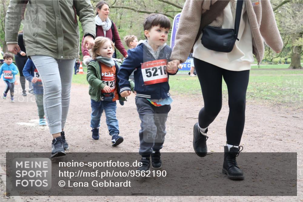 19.04.2026 - Hammer Lauf Lena Gebhardt http://msf.ph/oto/9562190 19.04.2026 09:12:09 Laufen 5106, 5, 16, 12, 16, 5210 meine-sportfotos.de