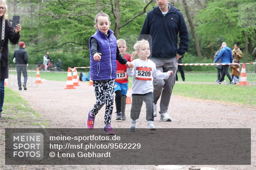 19.04.2026 - Hammer Lauf Lena Gebhardt http://msf.ph/oto/9562229 19.04.2026 09:12:31 Laufen 123, 16, 5209 meine-sportfotos.de