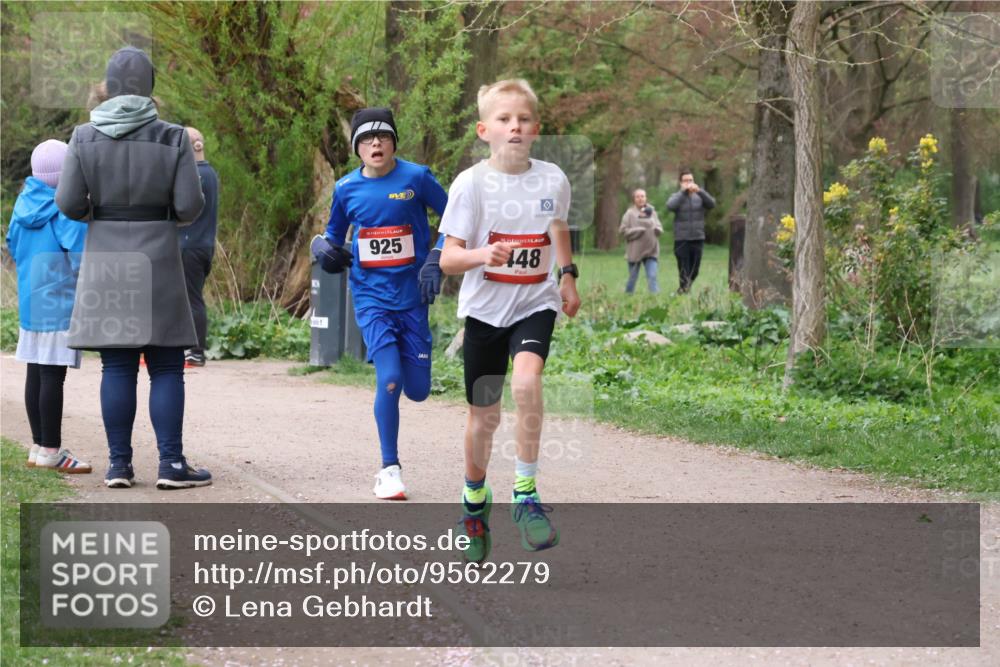 19.04.2026 - Hammer Lauf Lena Gebhardt http://msf.ph/oto/9562279 19.04.2026 09:24:19 Laufen 925, 16, 448 meine-sportfotos.de