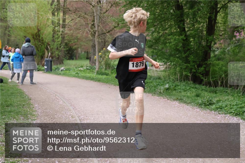 19.04.2026 - Hammer Lauf Lena Gebhardt http://msf.ph/oto/9562312 19.04.2026 09:24:34 Laufen 16, 1879 meine-sportfotos.de