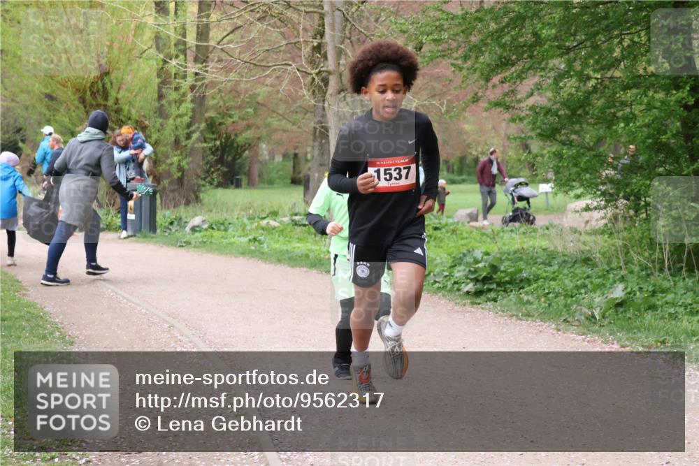 19.04.2026 - Hammer Lauf Lena Gebhardt http://msf.ph/oto/9562317 19.04.2026 09:24:38 Laufen 16, 1537 meine-sportfotos.de
