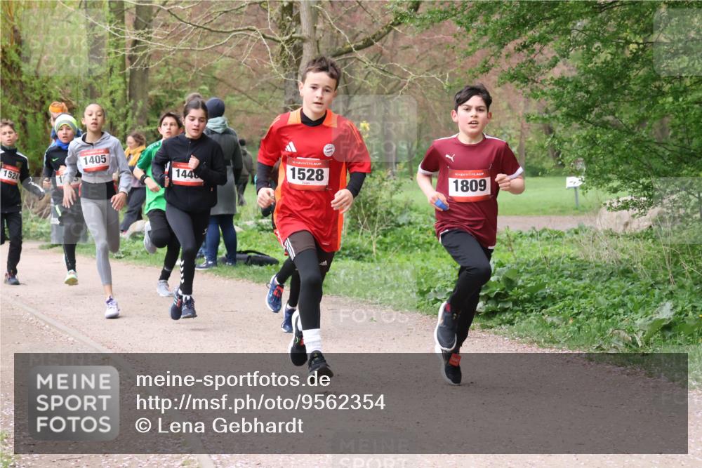 19.04.2026 - Hammer Lauf Lena Gebhardt http://msf.ph/oto/9562354 19.04.2026 09:25:04 Laufen 1524, 1405, 144, 1528, 16, 1809 meine-sportfotos.de