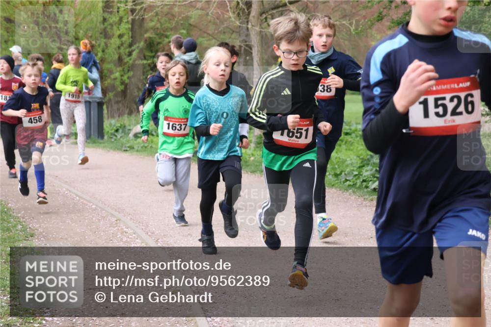 19.04.2026 - Hammer Lauf Lena Gebhardt http://msf.ph/oto/9562389 19.04.2026 09:25:18 Laufen 18, 458, 1915, 1637, 1651, 38, 1526 meine-sportfotos.de