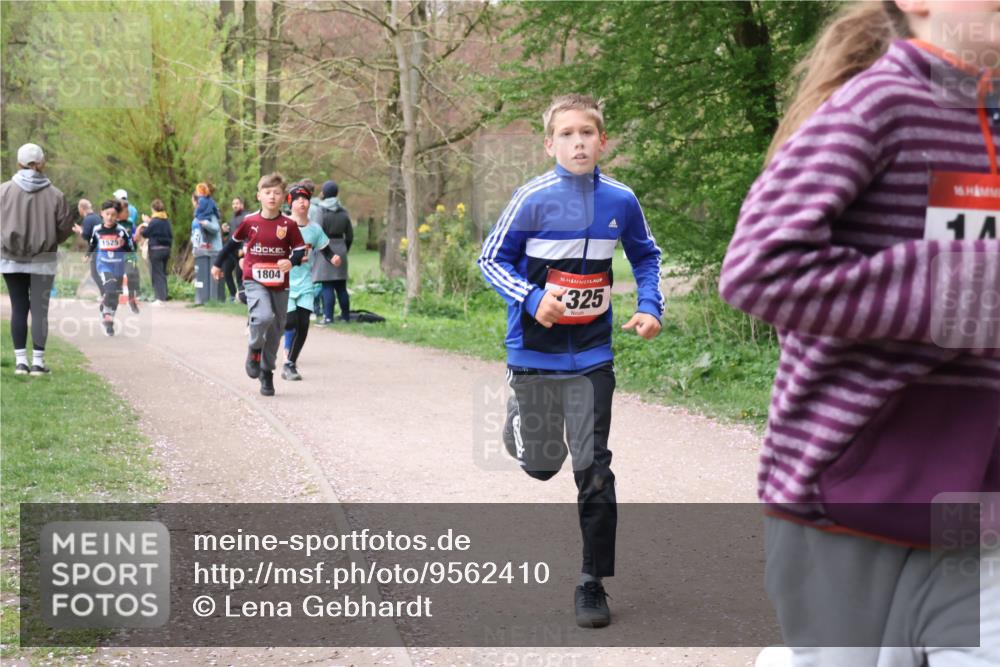 19.04.2026 - Hammer Lauf Lena Gebhardt http://msf.ph/oto/9562410 19.04.2026 09:25:24 Laufen 1525, 1804, 16, 325, 16 meine-sportfotos.de