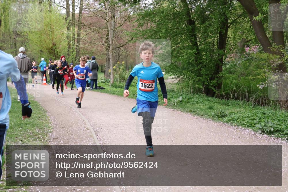19.04.2026 - Hammer Lauf Lena Gebhardt http://msf.ph/oto/9562424 19.04.2026 09:25:29 Laufen 10, 1886, 1522 meine-sportfotos.de