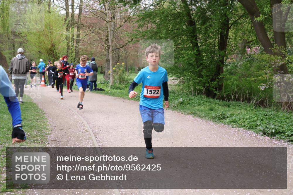 19.04.2026 - Hammer Lauf Lena Gebhardt http://msf.ph/oto/9562425 19.04.2026 09:25:29 Laufen 10, 1875, 1816, 1886, 16, 1522 meine-sportfotos.de
