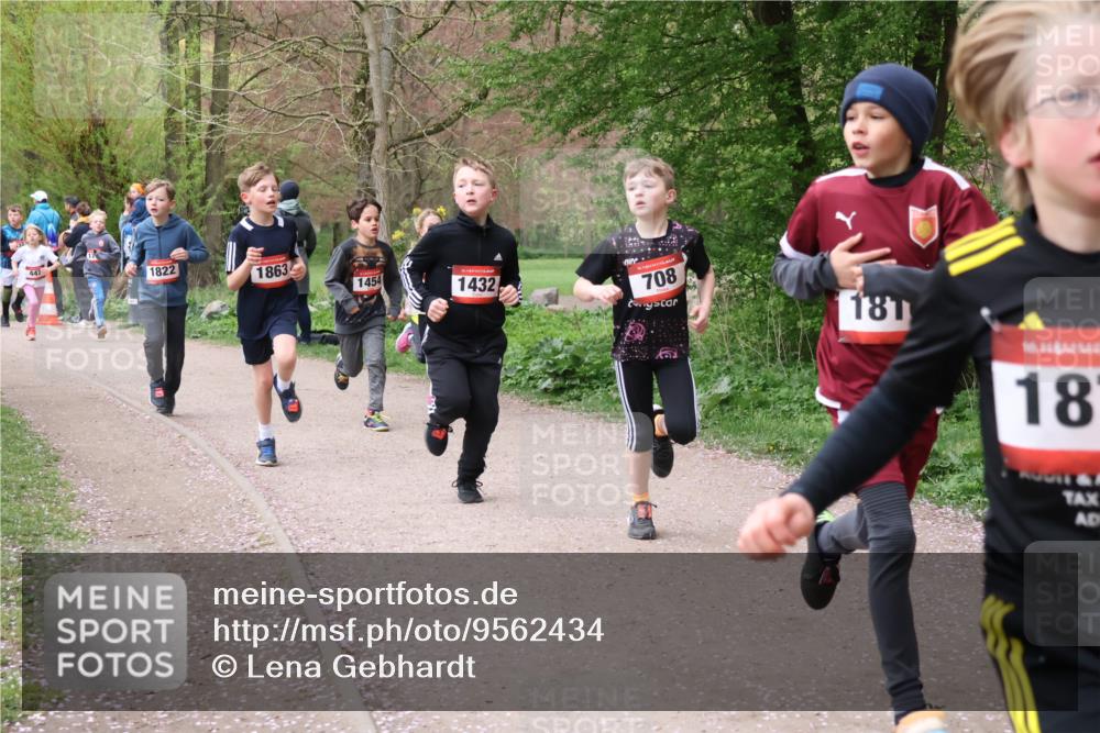 19.04.2026 - Hammer Lauf Lena Gebhardt http://msf.ph/oto/9562434 19.04.2026 09:25:33 Laufen 1822, 1863, 1454, 1432, 708, 181, 16, 18 meine-sportfotos.de
