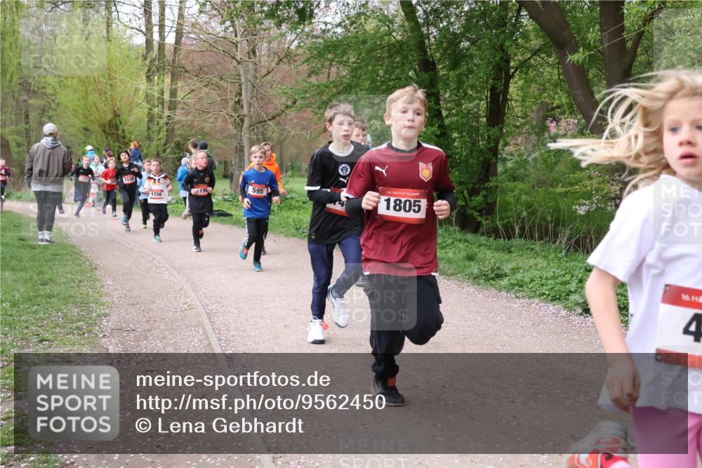 19.04.2026 - Hammer Lauf Lena Gebhardt http://msf.ph/oto/9562450 19.04.2026 09:25:39 Laufen 1530, 195, 595, 1756, 16, 1805, 16, 4 meine-sportfotos.de
