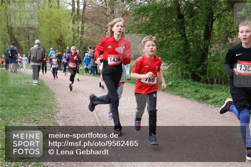 19.04.2026 - Hammer Lauf Lena Gebhardt http://msf.ph/oto/9562465 19.04.2026 09:25:44 Laufen 172, 1178, 2, 1439, 769, 16, 135 meine-sportfotos.de