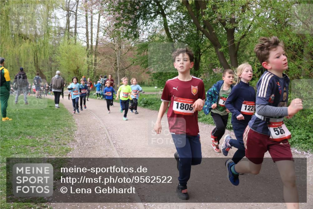 19.04.2026 - Hammer Lauf Lena Gebhardt http://msf.ph/oto/9562522 19.04.2026 09:26:07 Laufen 1155, 1222, 884, 1306, 1480, 16, 1808, 1221, 16, 56 meine-sportfotos.de