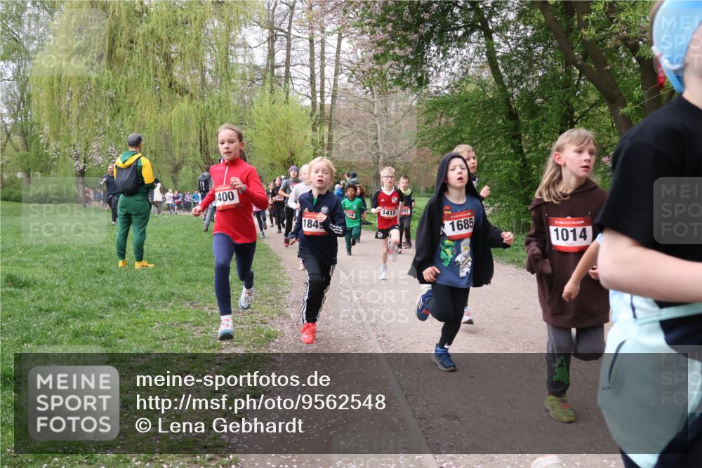 19.04.2026 - Hammer Lauf Lena Gebhardt http://msf.ph/oto/9562548 19.04.2026 09:26:16 Laufen 400, 1807, 1415, 287, 116, 1845, 1685, 1014 meine-sportfotos.de